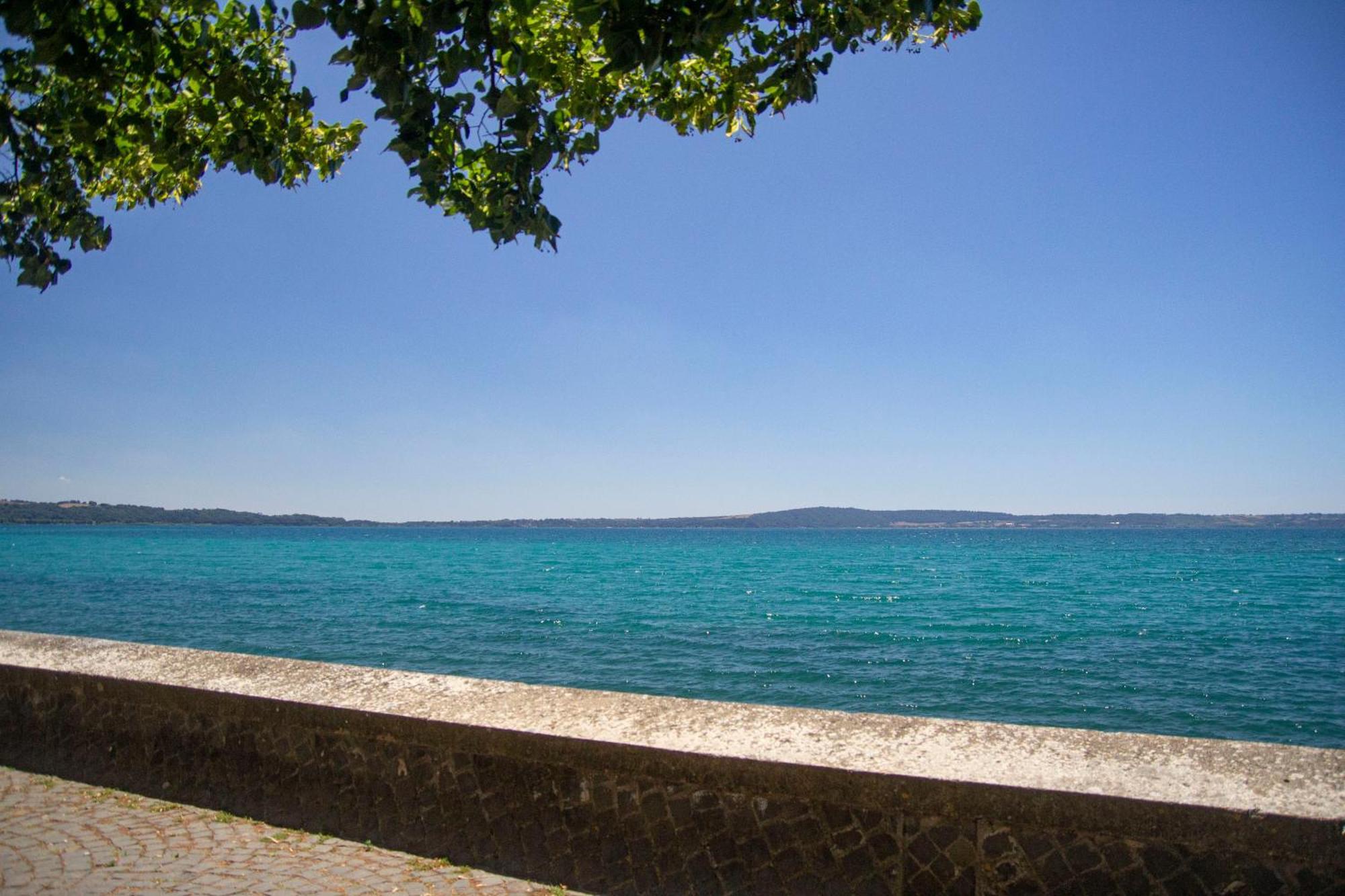 Finestra Sul Borgo Appartement Trevignano Romano Buitenkant foto